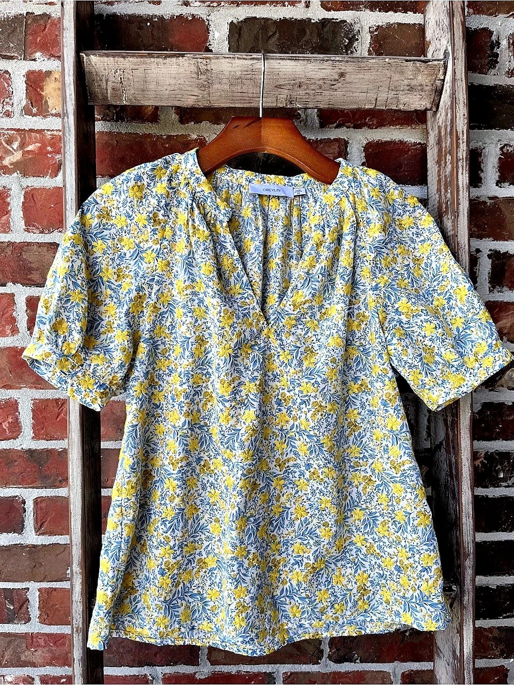 GREYLIN Floral Short Sleeve Blouse in Blue & Yellow Size XS